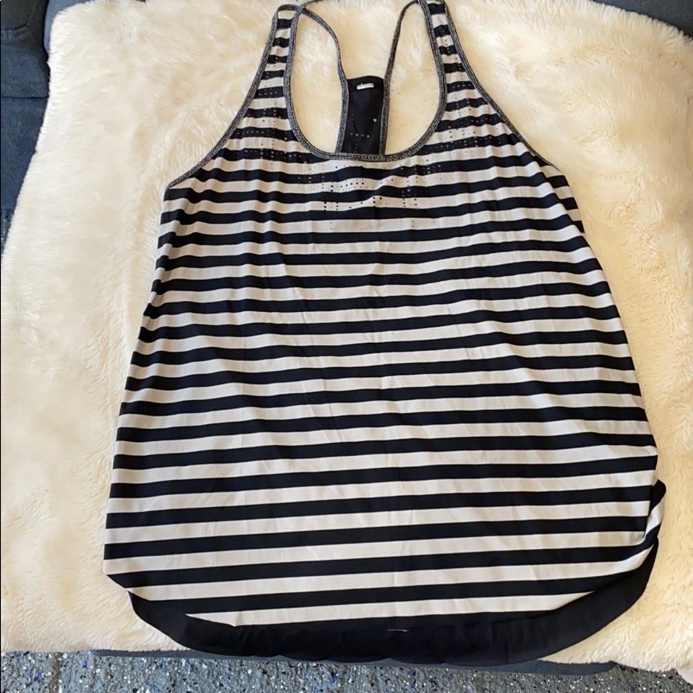 Lululemon tank tops